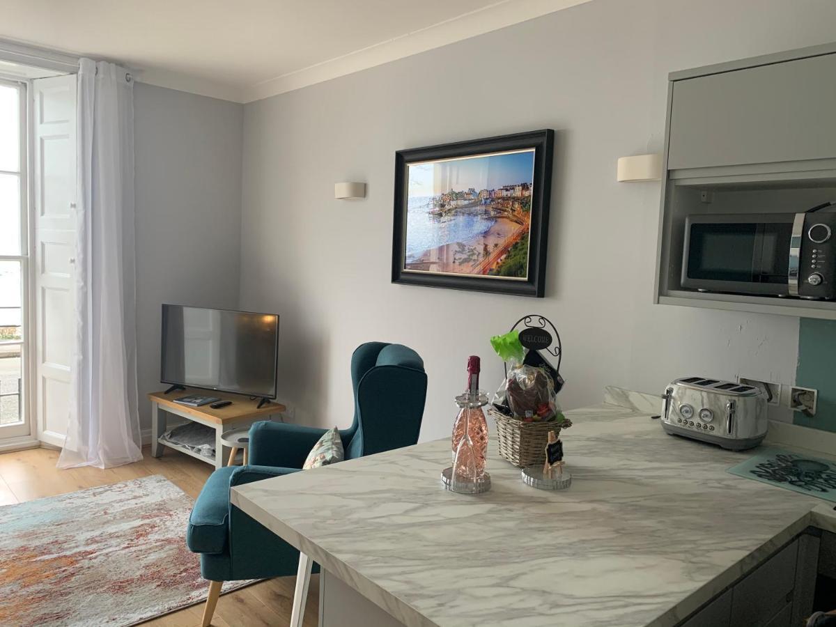 Beautiful Flat With Harbour Views Tenby Eksteriør bilde