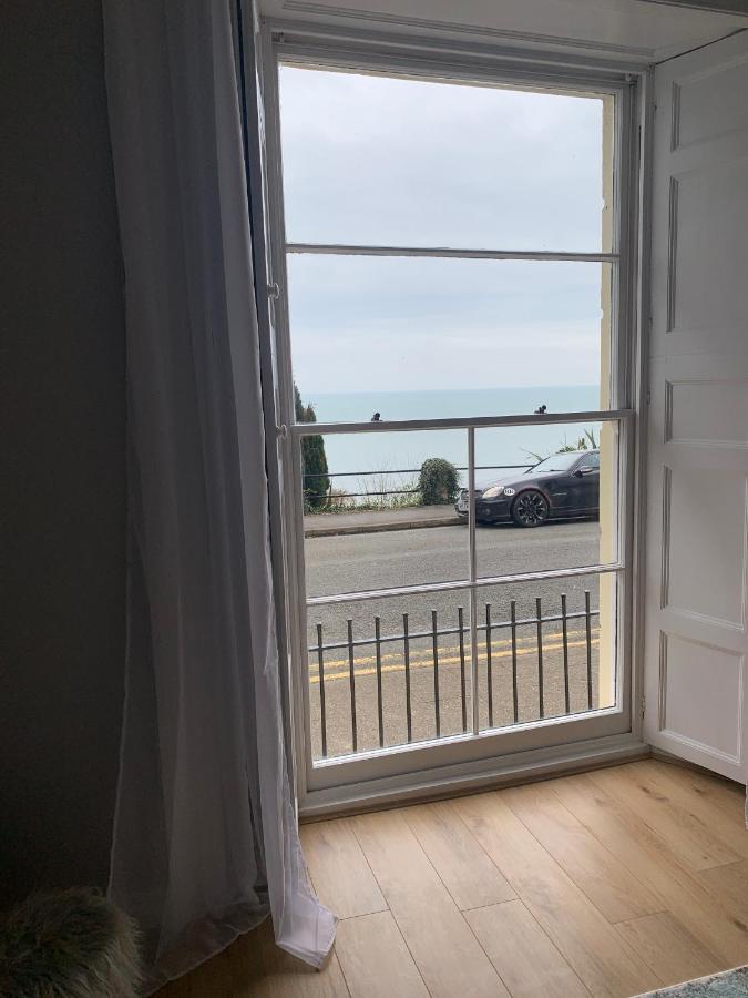Beautiful Flat With Harbour Views Tenby Eksteriør bilde