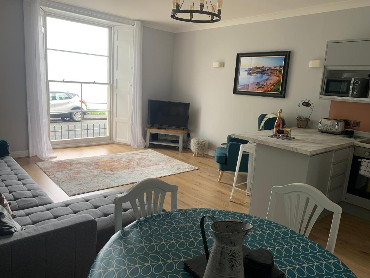 Beautiful Flat With Harbour Views Tenby Eksteriør bilde