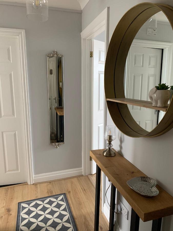 Beautiful Flat With Harbour Views Tenby Eksteriør bilde